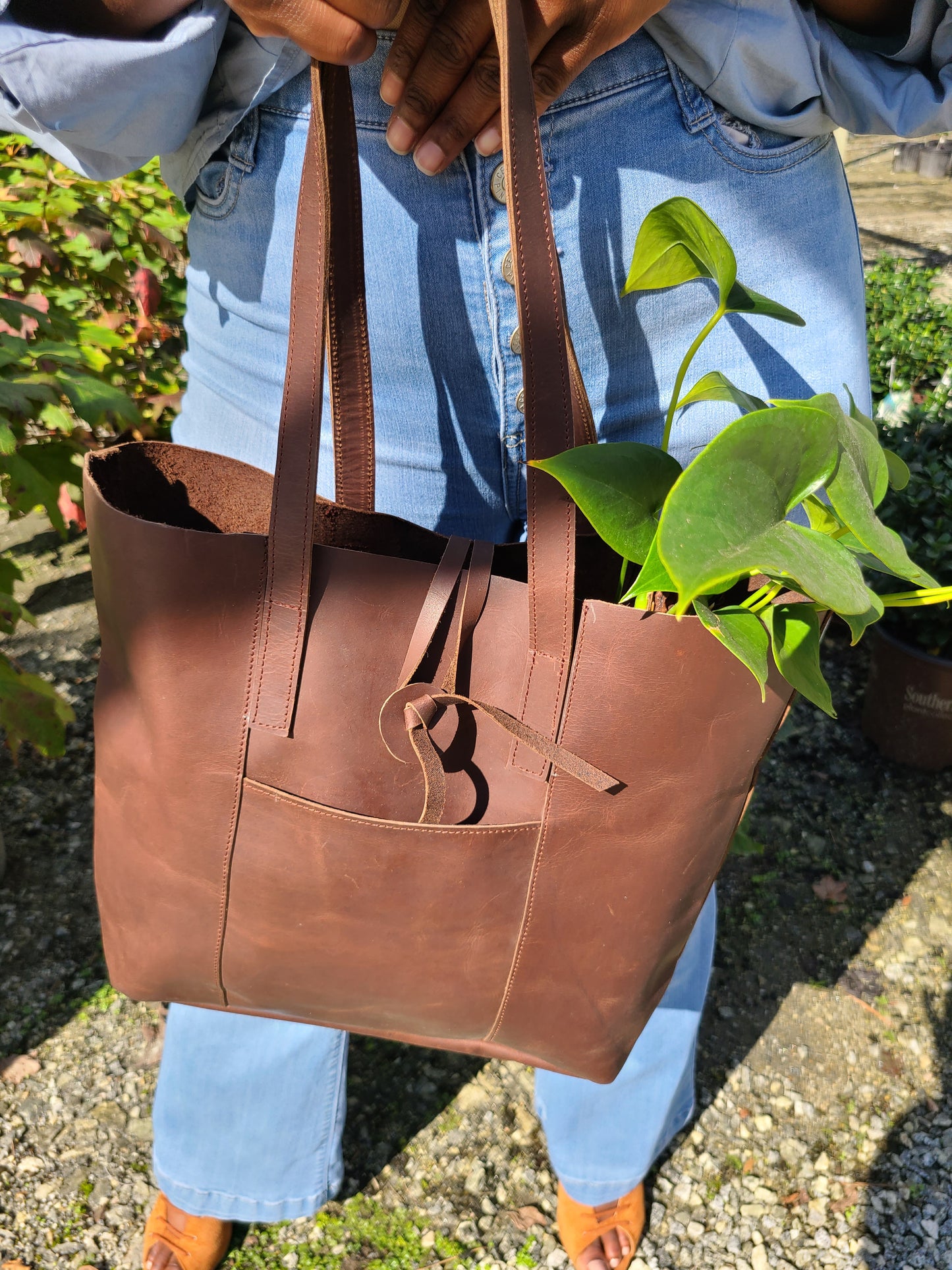 Women's Hunter Leather Tote Bag-Status Co. Leather Studio