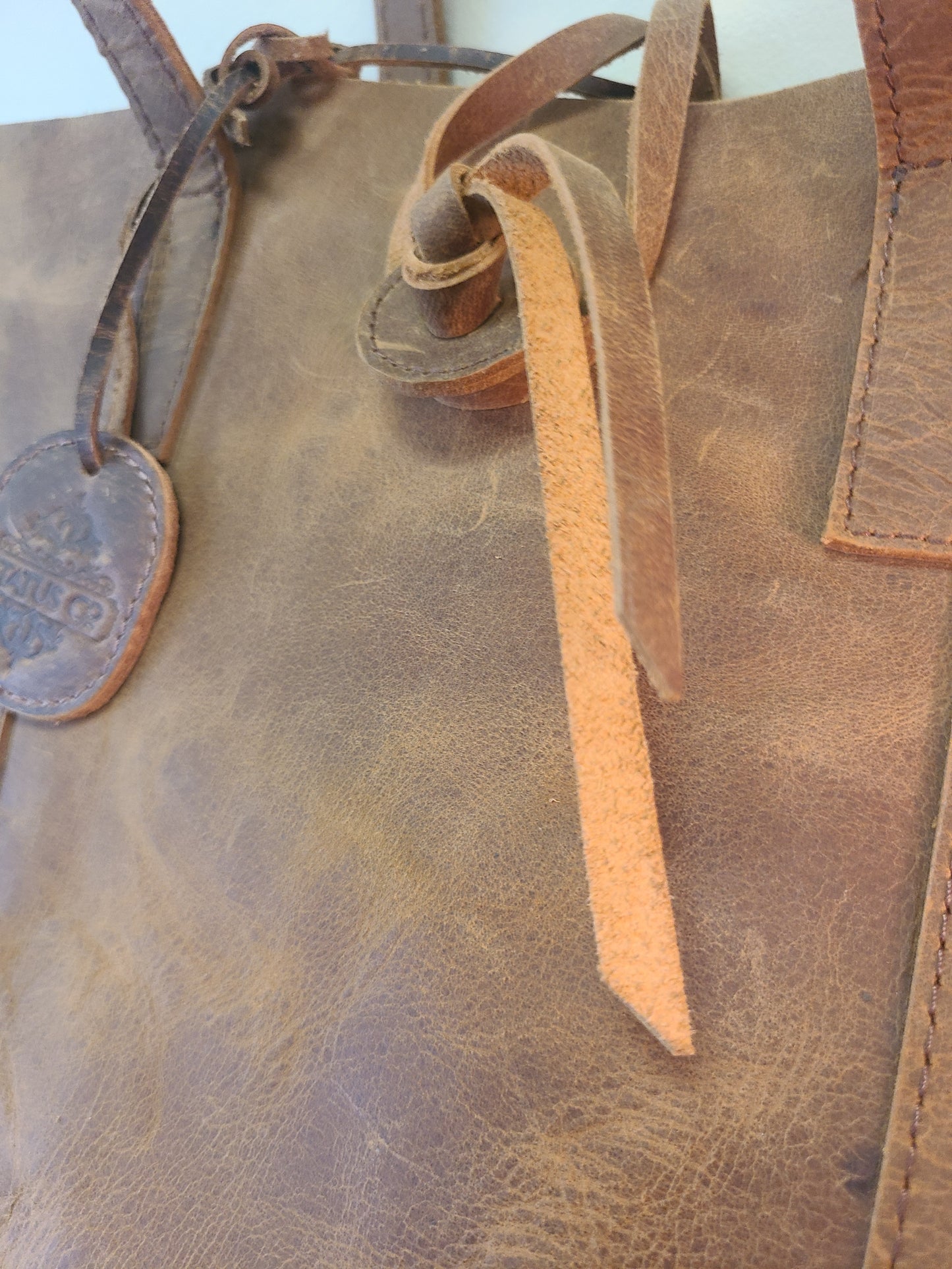 Women's Hunter Leather Tote Bag - Light-Status Co. Leather Studio