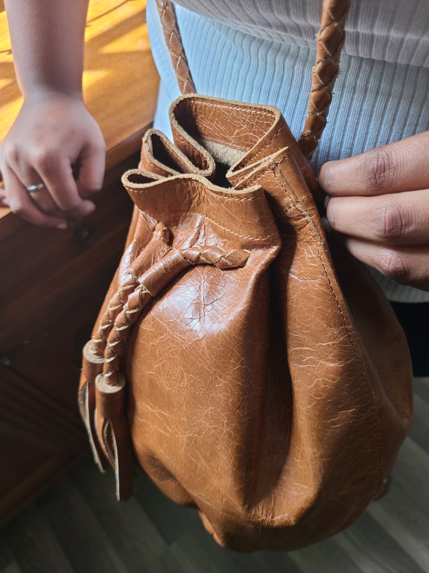 Women's Lambskin Bucket Purse w/ Tassel-Status Co. Leather Studio