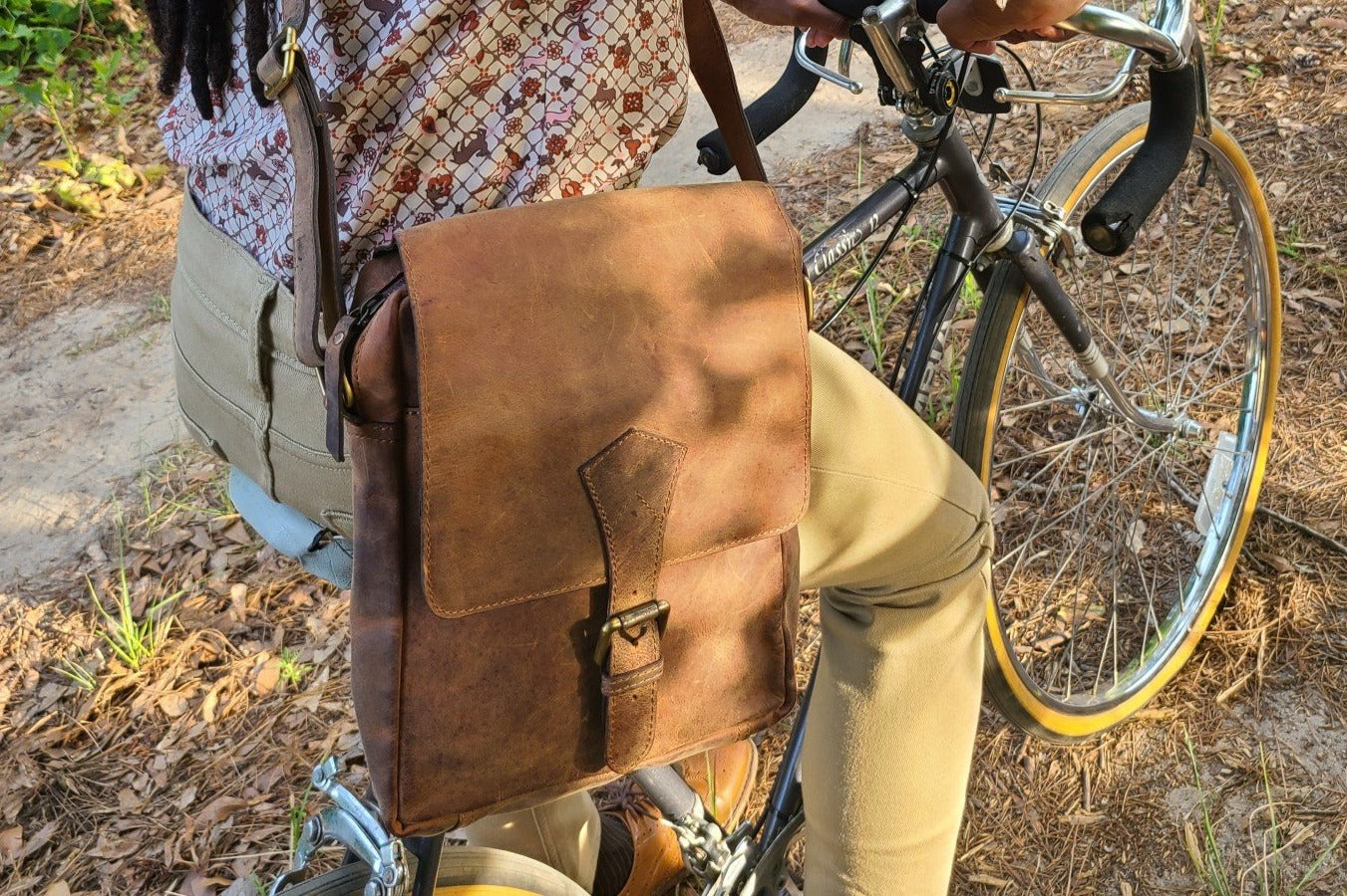 Full-grain Buffalo Leather Sling Messenger Bag - Expresso Brown-Status Co. Leather Studio