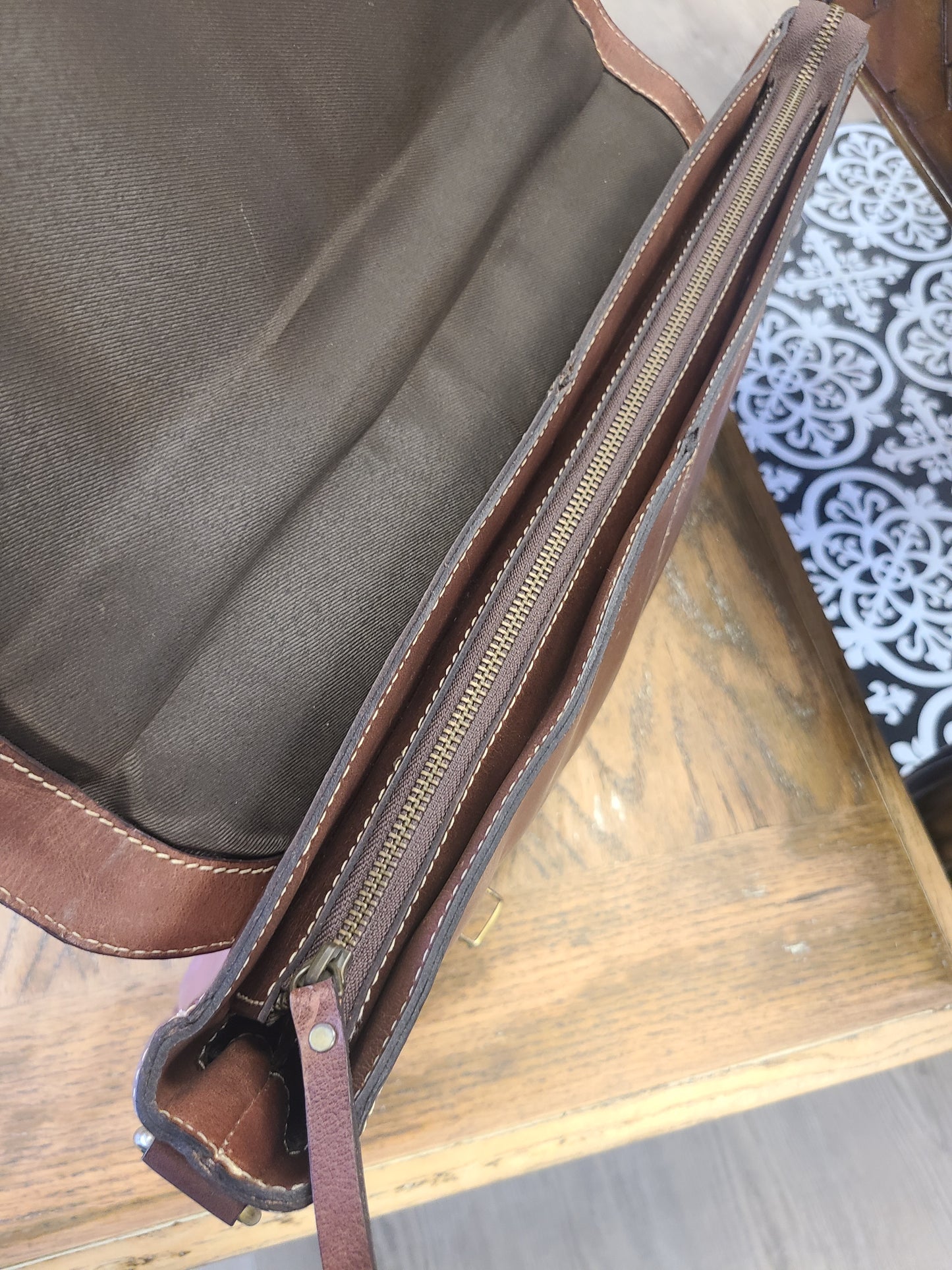 Classic Leather Stitched Messenger Bag-Status Co. Leather Studio
