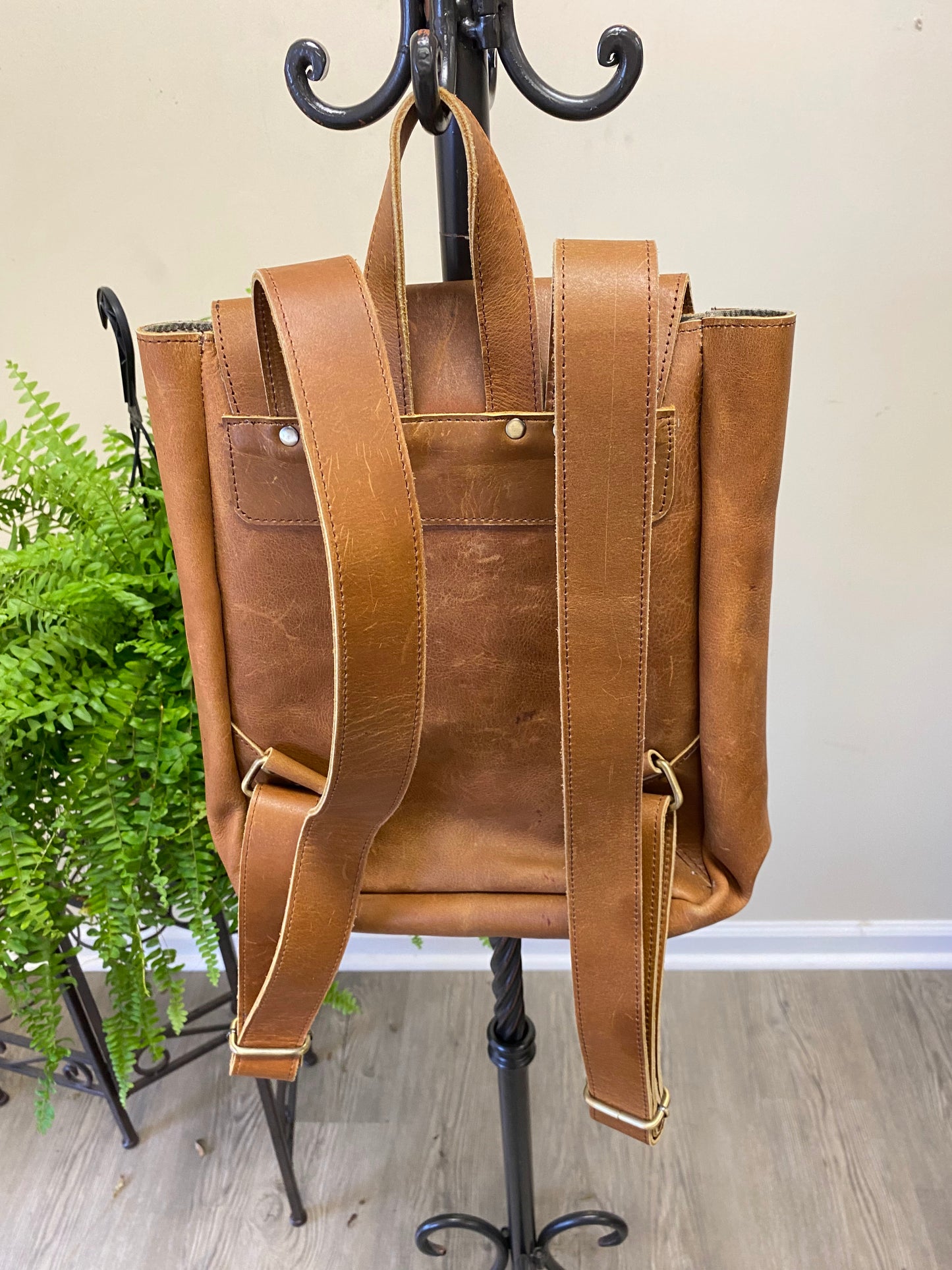 Women's Cowhide Travel Backpack-Status Co. Leather Studio