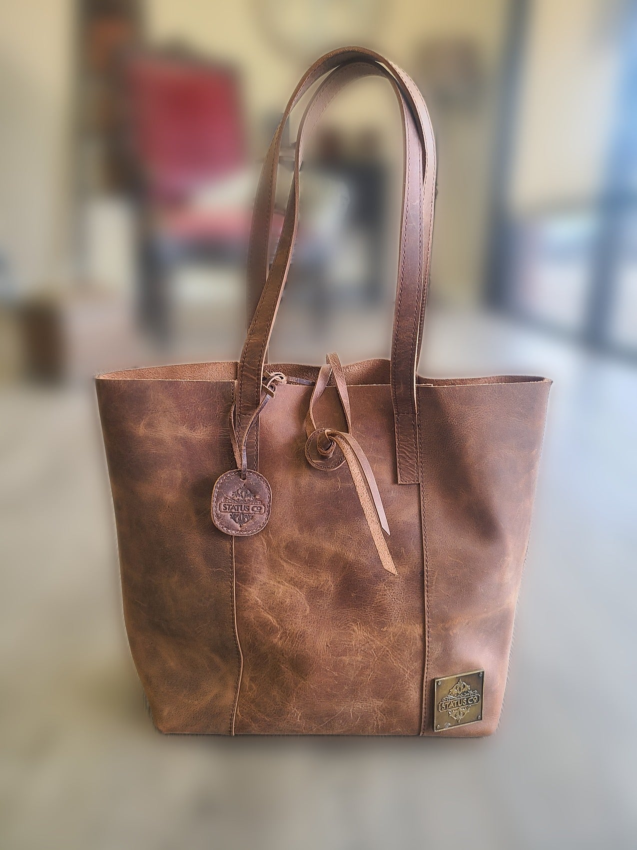 Women's Hunter Leather Tote Bag - Light-Status Co. Leather Studio